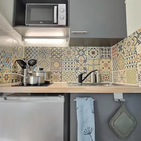 Inclus - Plein Centre - Netflix - Moontown * Luneville